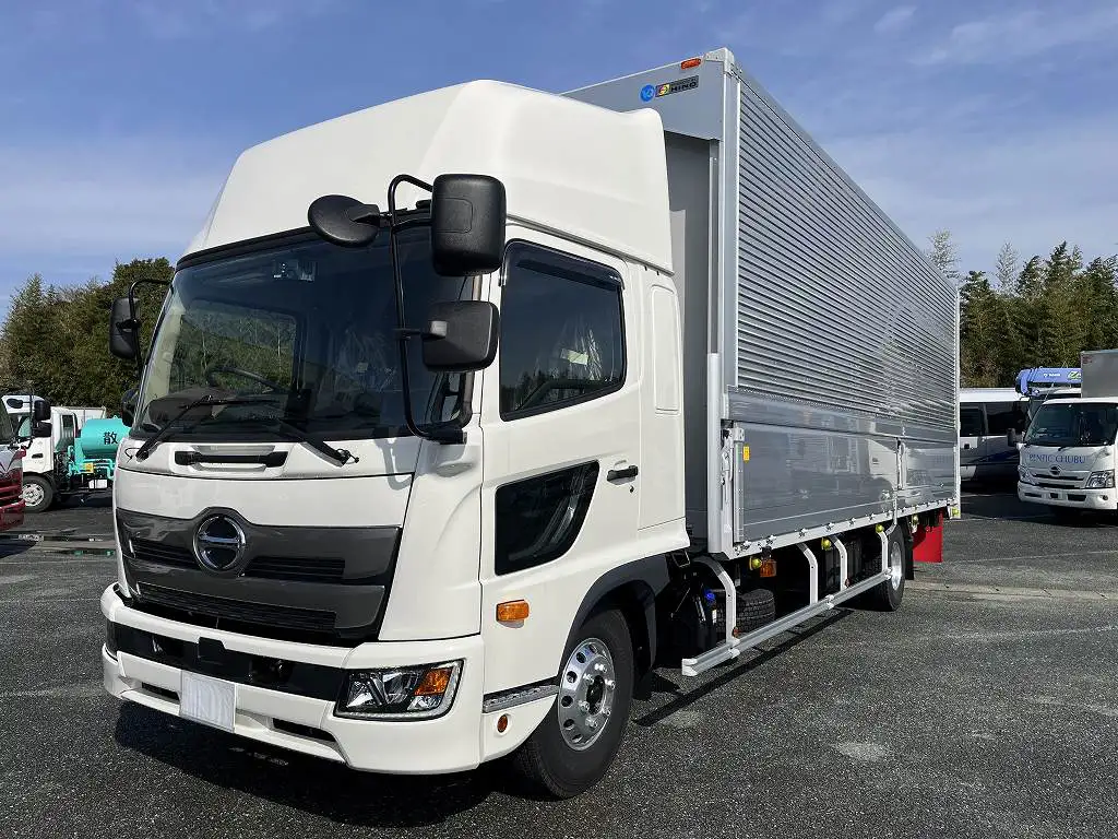 日野 レンジャー 中型/増トン ウイング ベッド 2KG-FD2ABGの中古トラック画像1