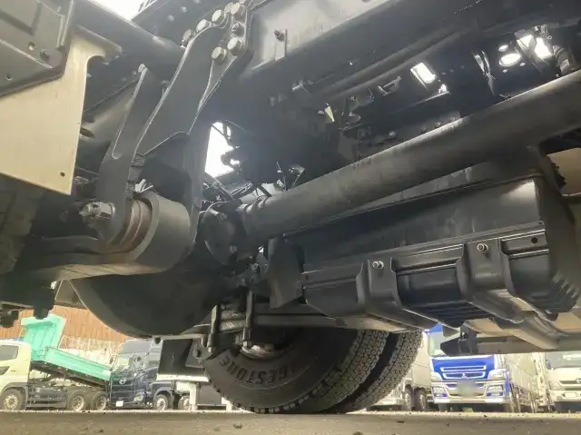 スカニア トラック 大型 トラクター ハイルーフ 1デフの中古トラック画像14