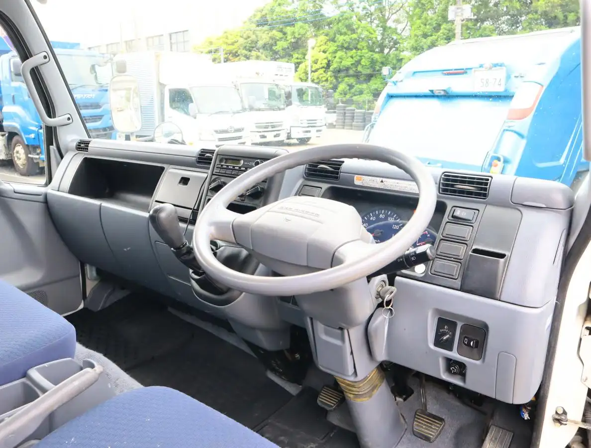 三菱 キャンター 小型 平ボディ BKG-FE82BS H23の中古トラック画像8
