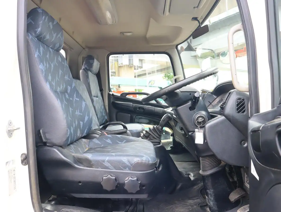日野 レンジャー 中型/増トン クレーン付 4段 ラジコンの中古トラック画像14