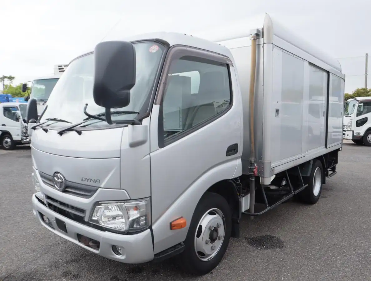 トヨタ ダイナ 小型 アルミバン ボトルカー サイドドアの中古トラック画像1