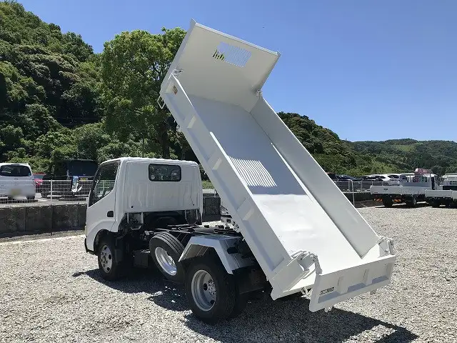 日野 デュトロ 小型 ダンプ 三転 KK-XZU302Tの中古トラック画像5
