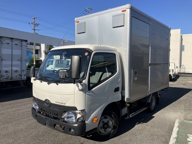 トヨタ トヨエース 小型 アルミバン 10尺 TPG-XZC605