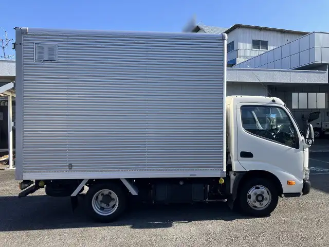 トヨタ トヨエース 小型 アルミバン サイドドア TPG-XZC605の中古トラック画像2