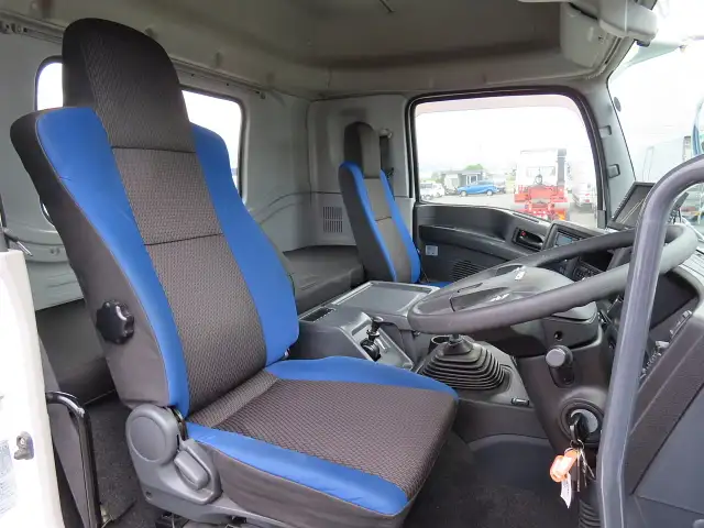 いすゞ ギガ 大型 トラクター ハイルーフ 1デフの中古トラック画像6