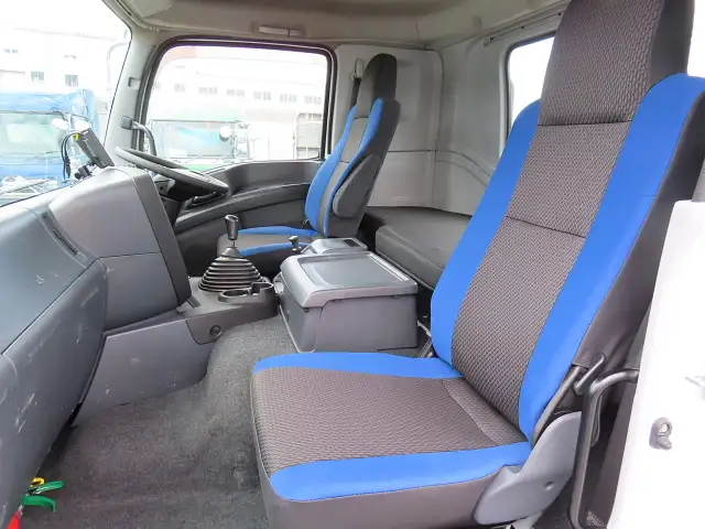 いすゞ ギガ 大型 トラクター ハイルーフ 1デフの中古トラック画像7