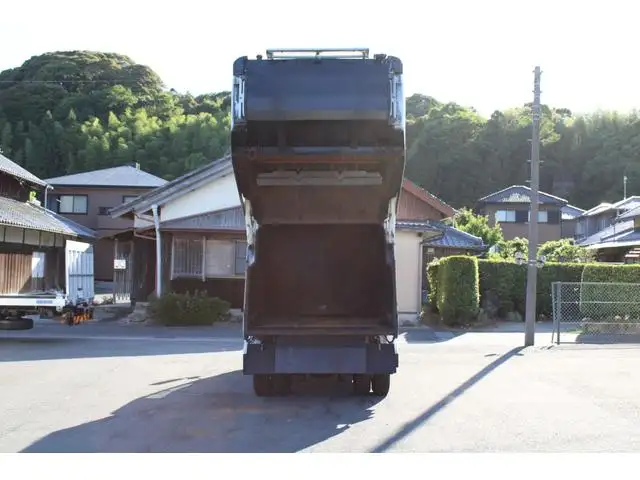 いすゞ エルフ 小型 パッカー車 プレス式 の中古トラック画像4