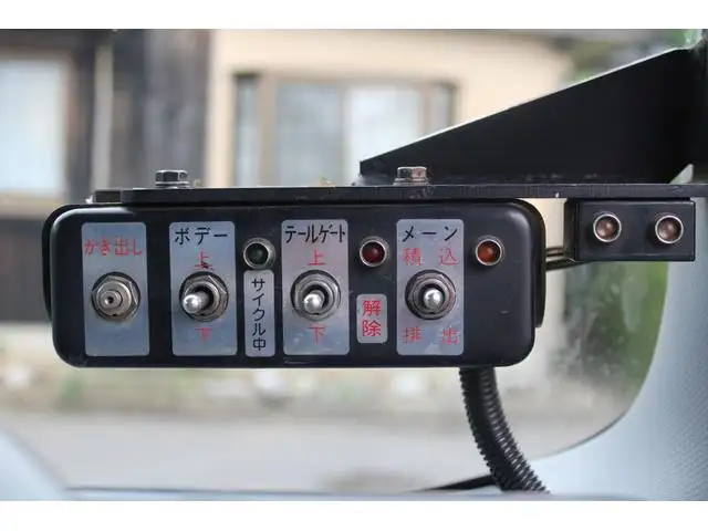 いすゞ エルフ 小型 パッカー車 巻き込み式 回転ダンプ式の中古トラック画像16