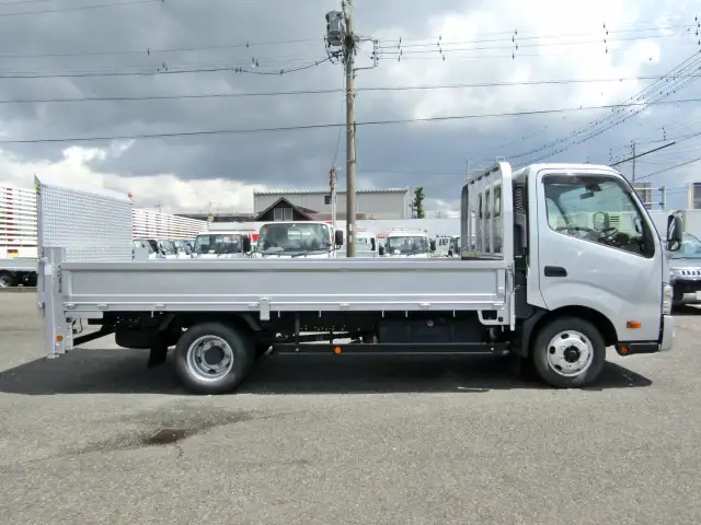 トヨタ トヨエース 小型 平ボディ パワーゲート TPG-XZU712の中古トラック画像2