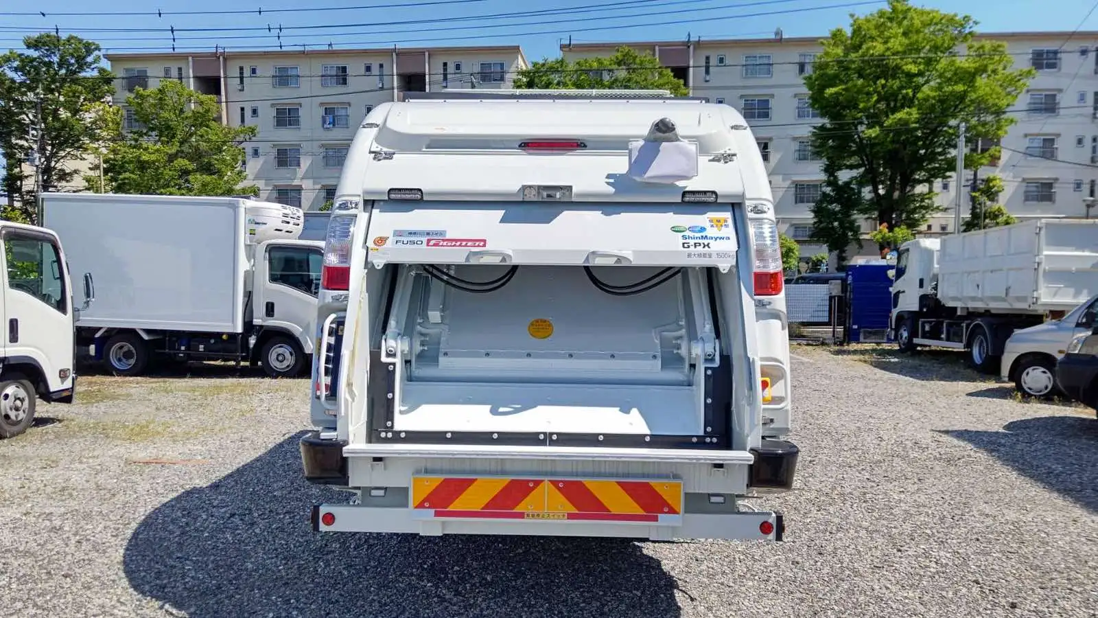 三菱 ファイター 中型/増トン パッカー車 プレス式 2KG-FK72Fの中古トラック画像3