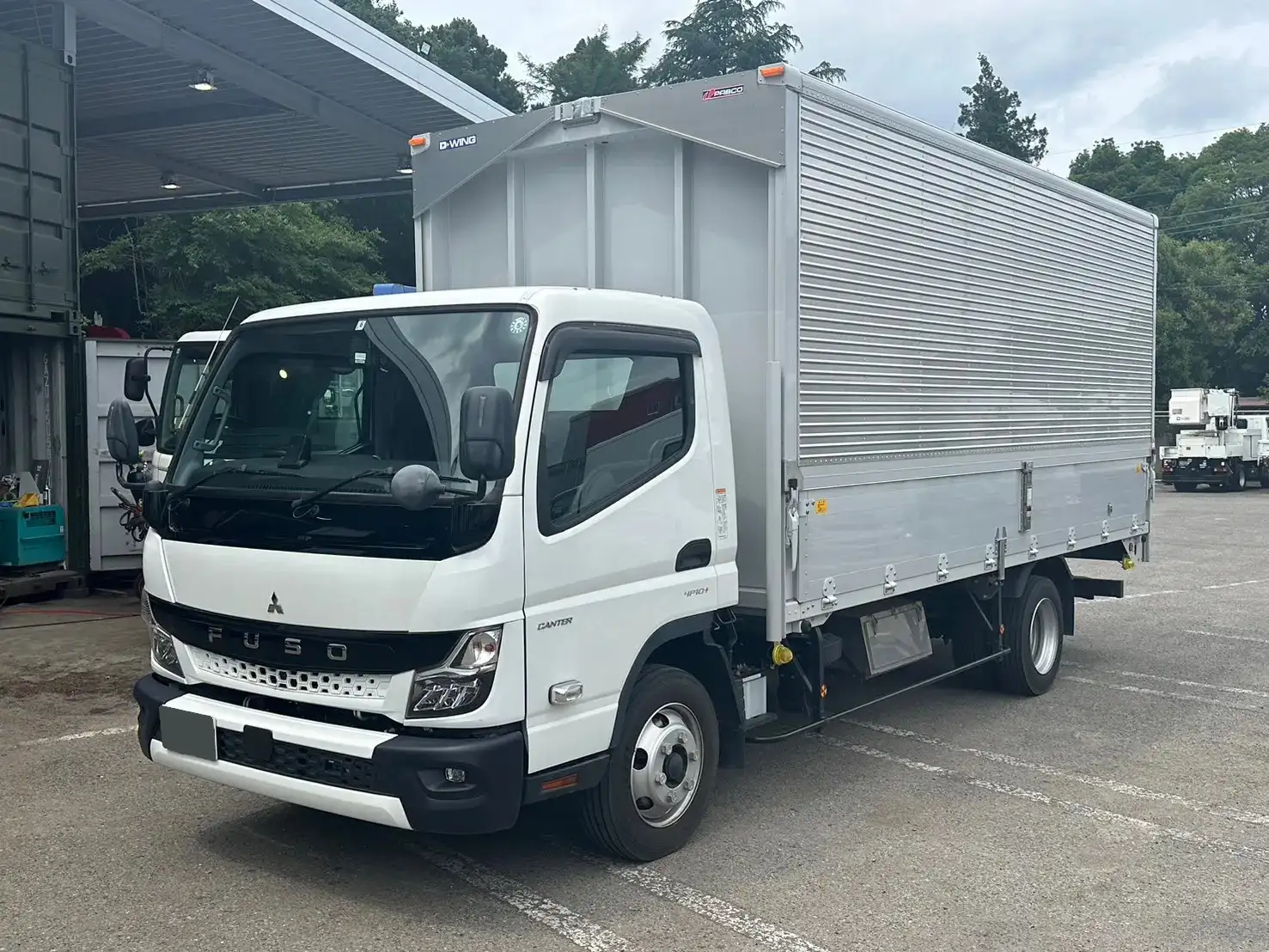 三菱 キャンター 小型 ウイング 2PG-FEB90 R4の中古トラック画像1