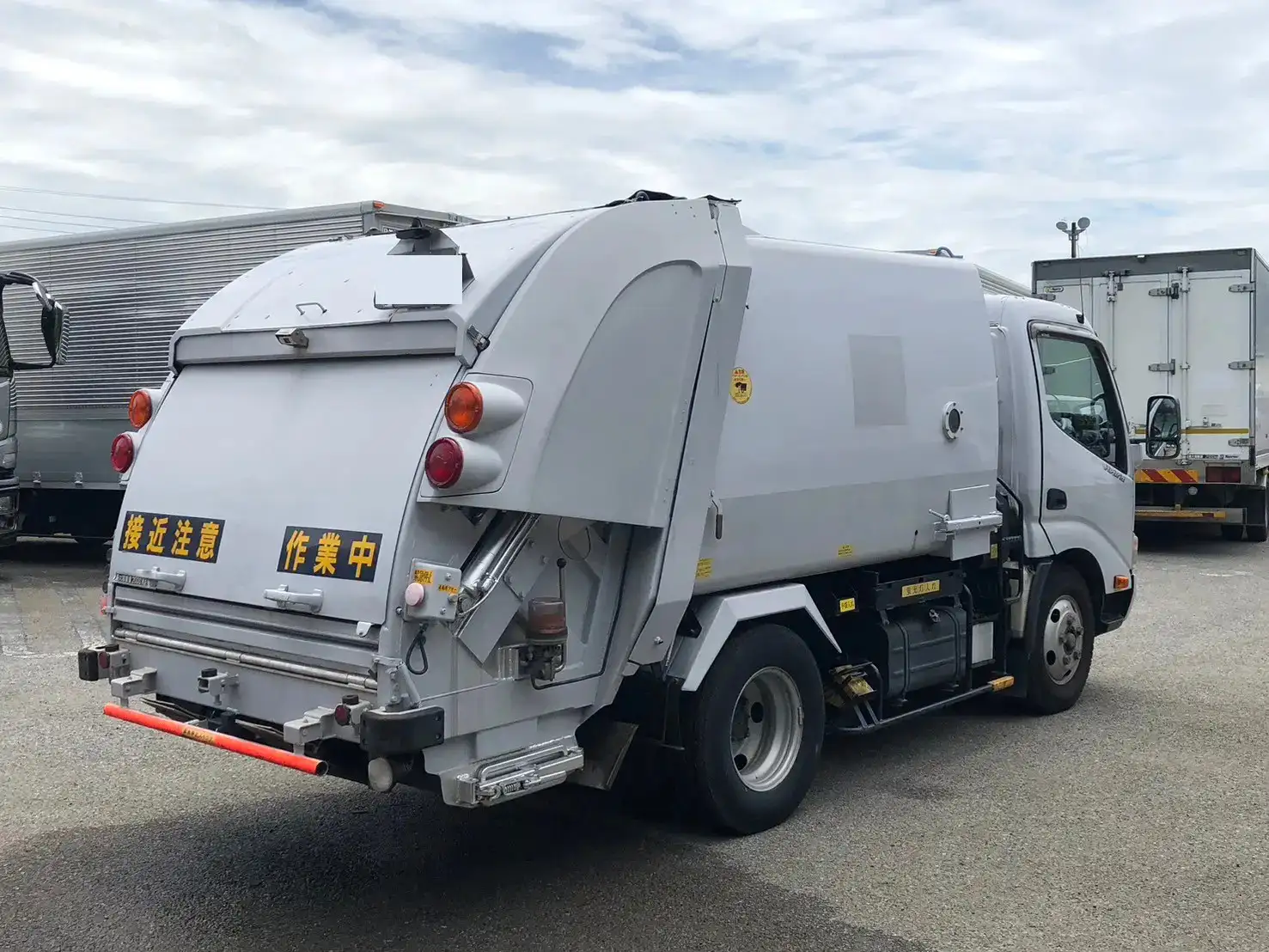 日野 デュトロ 小型 パッカー車 プレス式 TQG-XKU600Xの中古トラック画像3