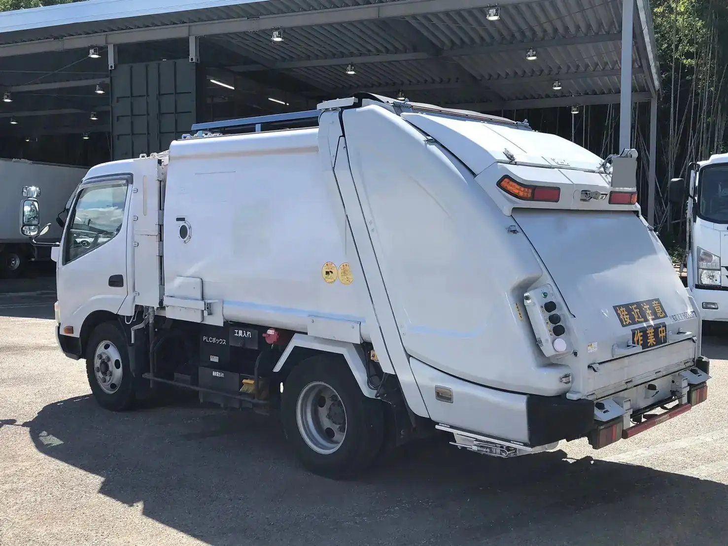 日野 デュトロ 小型 パッカー車 プレス式 TKG-XZU600Xの中古トラック画像4