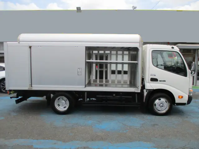 日野 デュトロ 小型 アルミバン ボトルカー サイドドアの中古トラック画像7