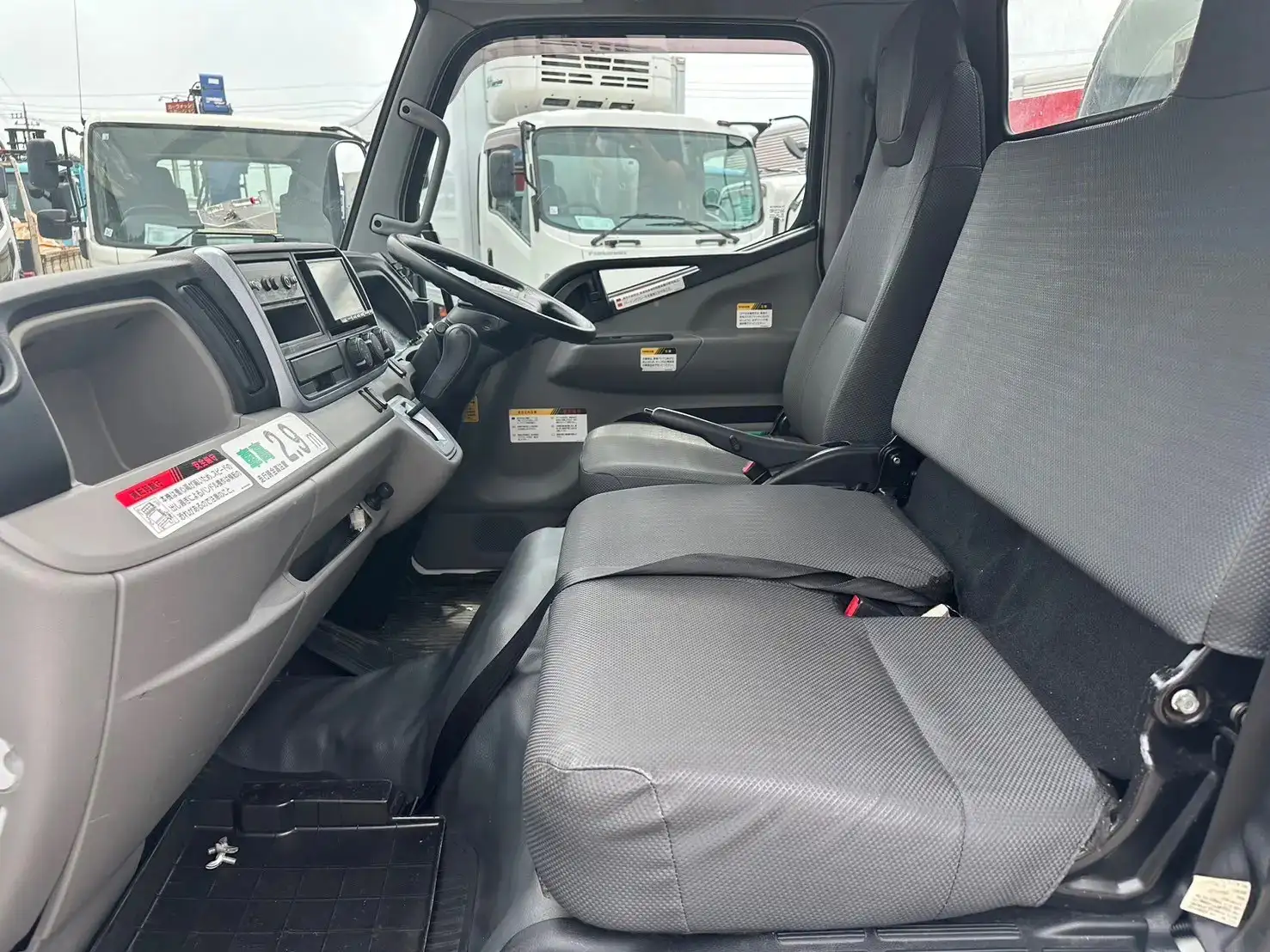 三菱 キャンター 小型 高所・建柱車 高所作業車 電工仕様の中古トラック画像12