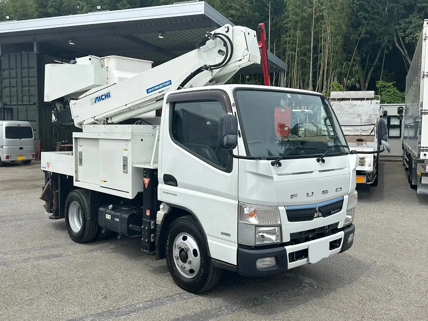 三菱 キャンター 小型 高所・建柱車 高所作業車 電工仕様の中古トラック画像2