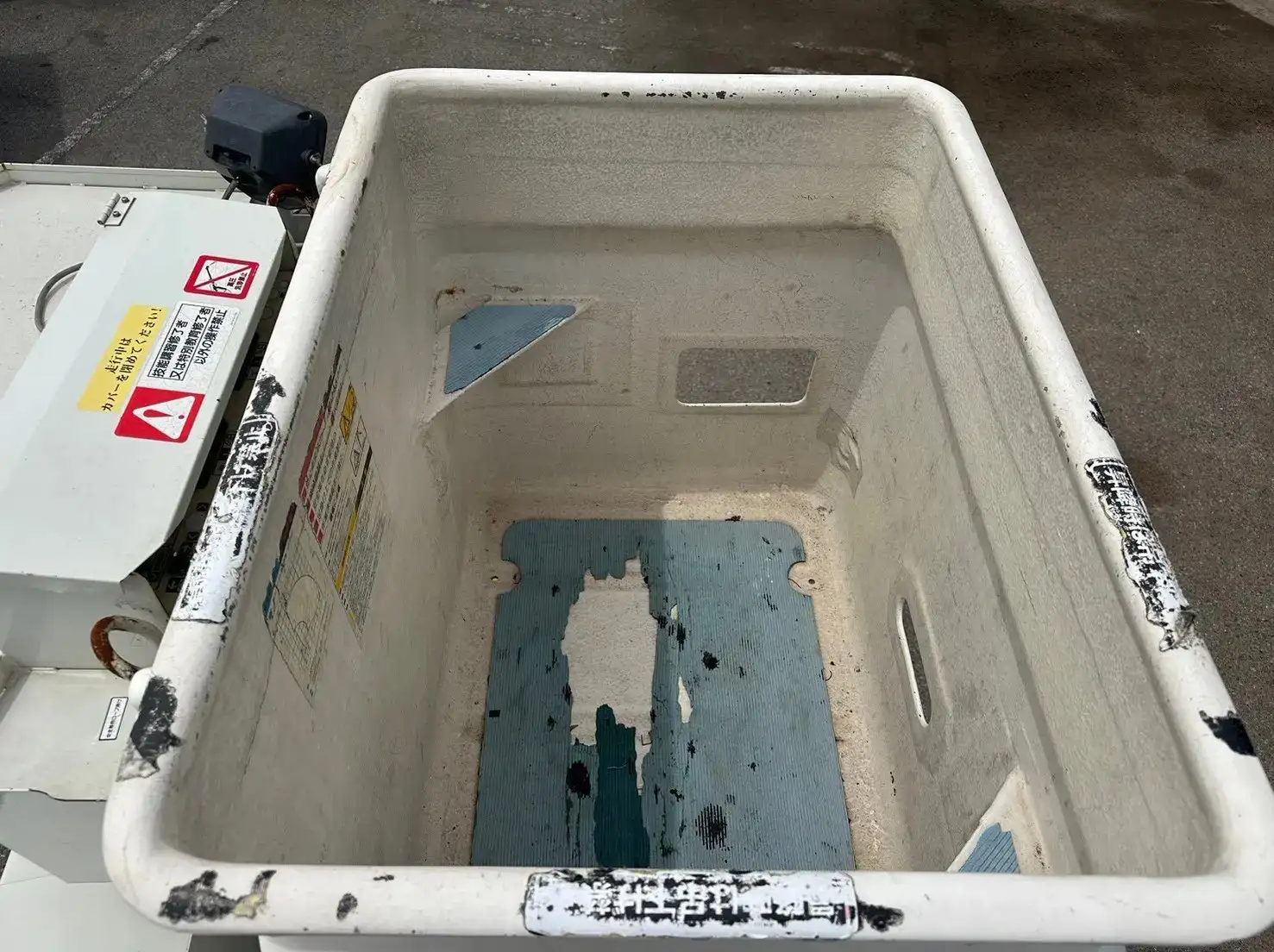 三菱 キャンター 小型 高所・建柱車 高所作業車 電工仕様の中古トラック画像6