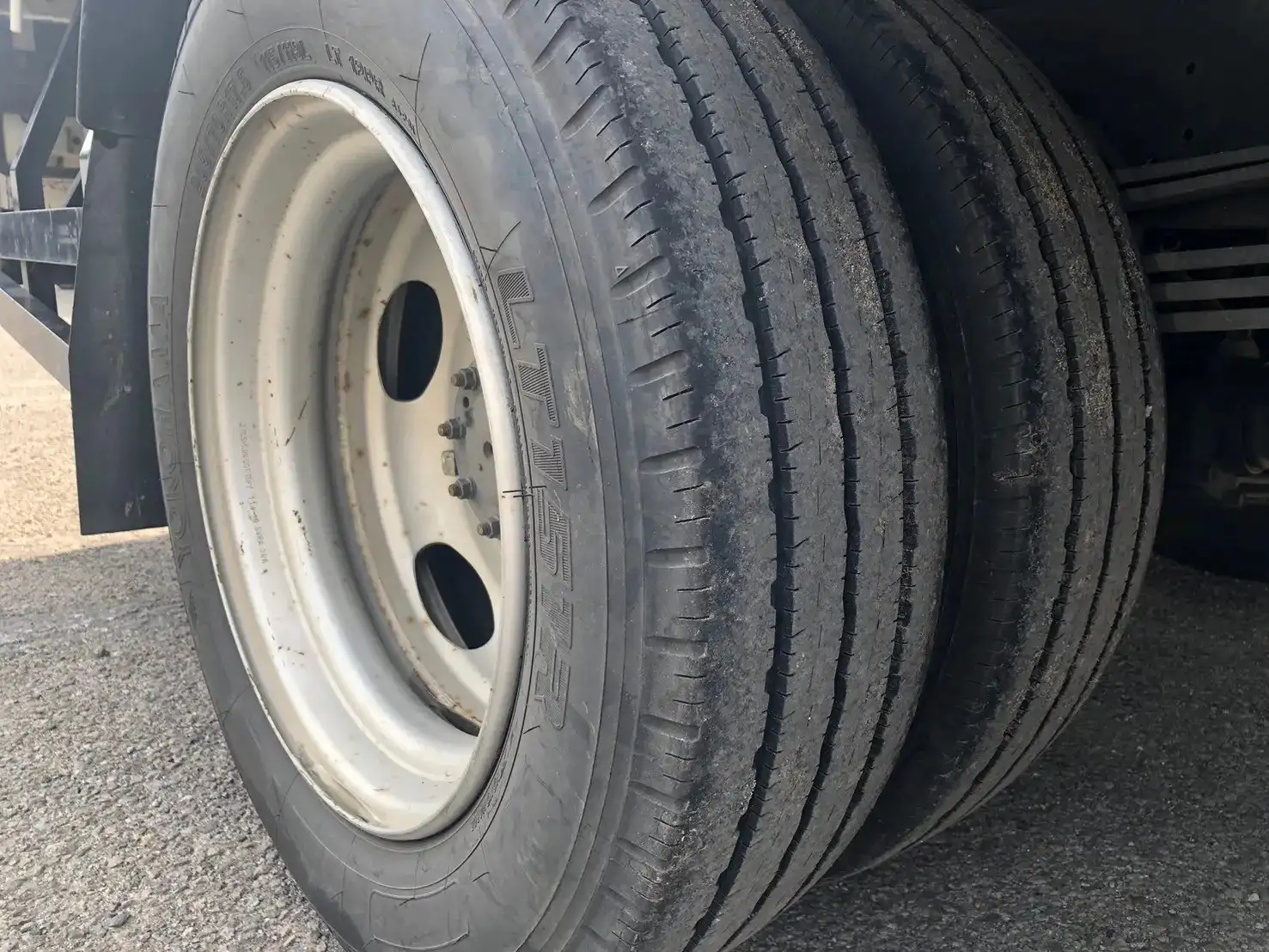 日野 デュトロ 小型 平ボディ TKG-XZU655M H31/R1の中古トラック画像20