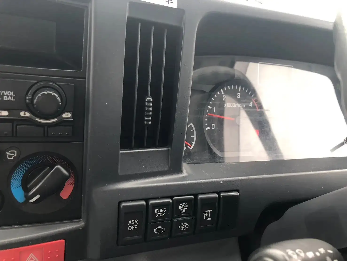 いすゞ エルフ 小型 タンク車 バキューム BKG-NKR85ANの中古トラック画像14