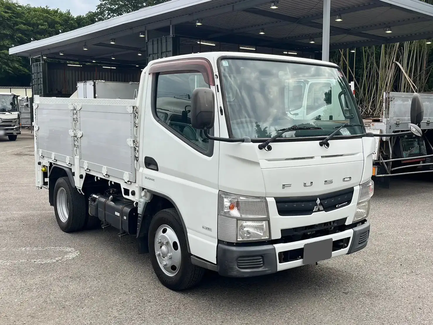 三菱 キャンター 小型 平ボディ パワーゲート 床鉄板の中古トラック画像2