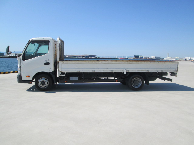 トヨタ ダイナ 小型 平ボディ TPG-XZU722 H30の中古トラック画像6