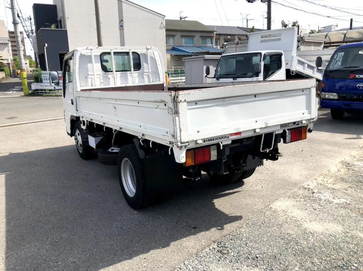 いすゞ エルフ 小型 平ボディ 床鉄板 PB-NKR81Aの中古トラック画像4