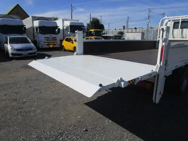 日野 デュトロ 小型 平ボディ パワーゲート 2KG-XZU712Mの中古トラック画像8