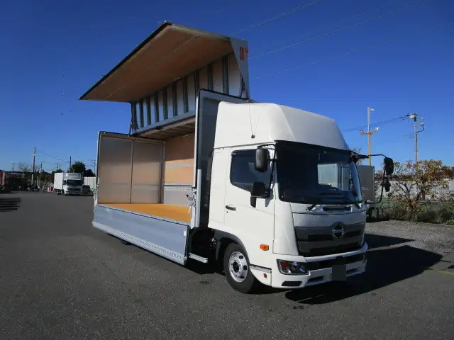 日野 レンジャー 中型/増トン ウイング エアサス ベッドの中古トラック画像8