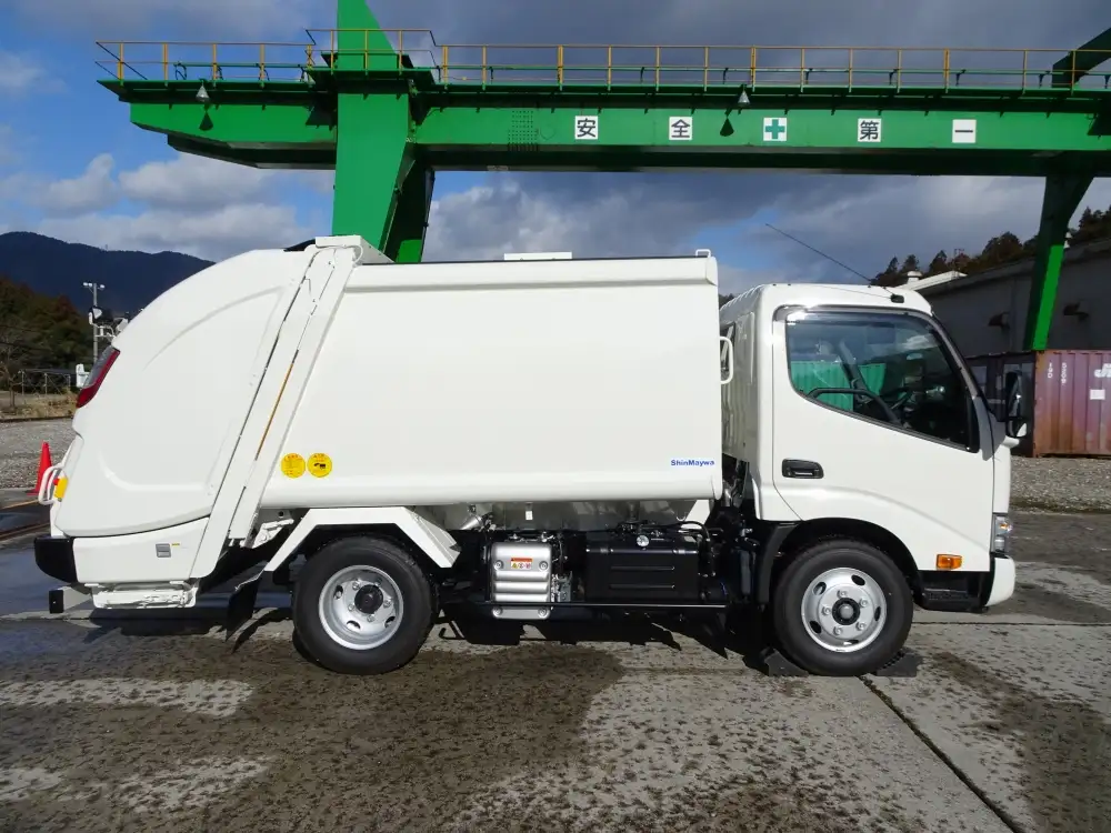 日野 デュトロ 小型 パッカー車 プレス式 2RG-XZU605Xの中古トラック画像2