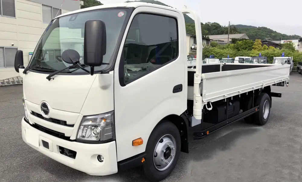 日野 デュトロ 小型 平ボディ 2KG-XZU720M R5の中古トラック画像1