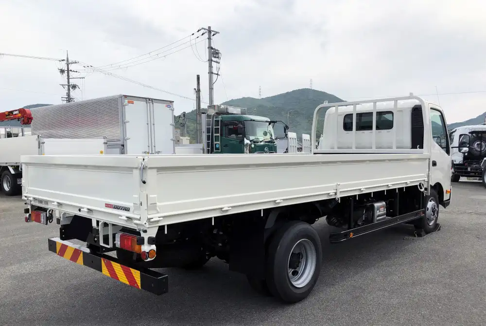 日野 デュトロ 小型 平ボディ 2KG-XZU720M R5の中古トラック画像4