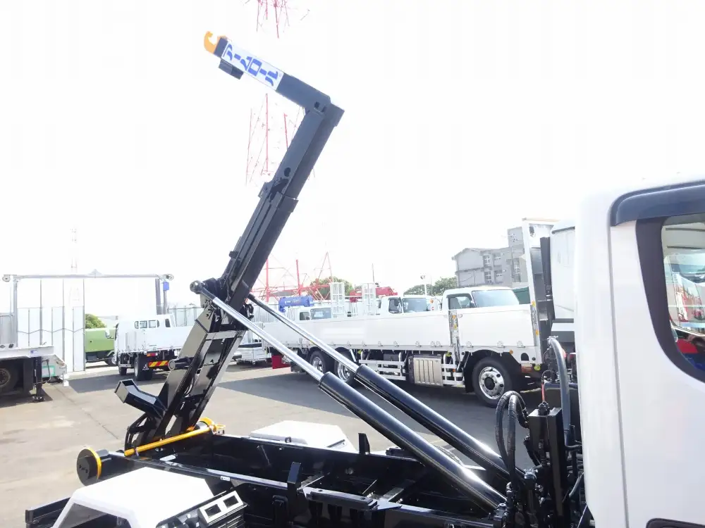 三菱 キャンター 小型 アームロール ツインホイスト 2RG-FBAV0の中古トラック画像11