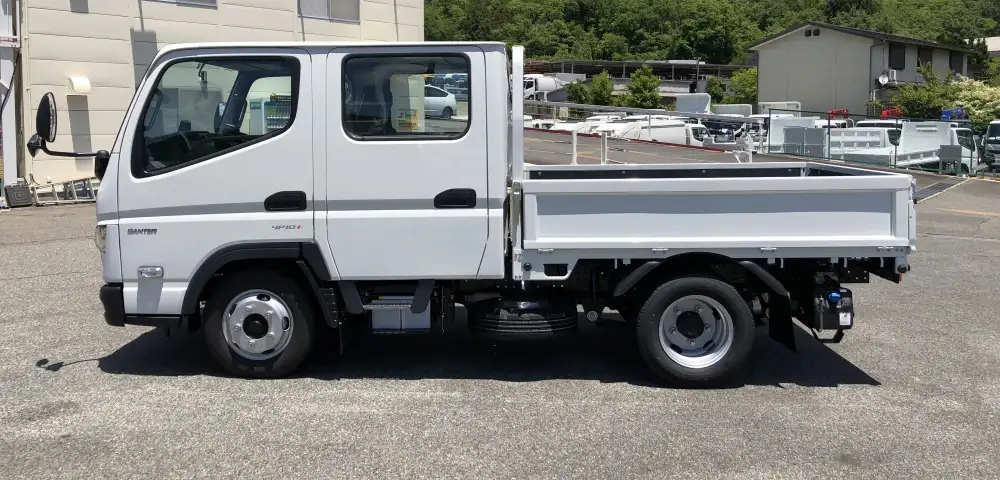 三菱 キャンター 小型 平ボディ Wキャブ 2RG-FBA20の中古トラック画像4