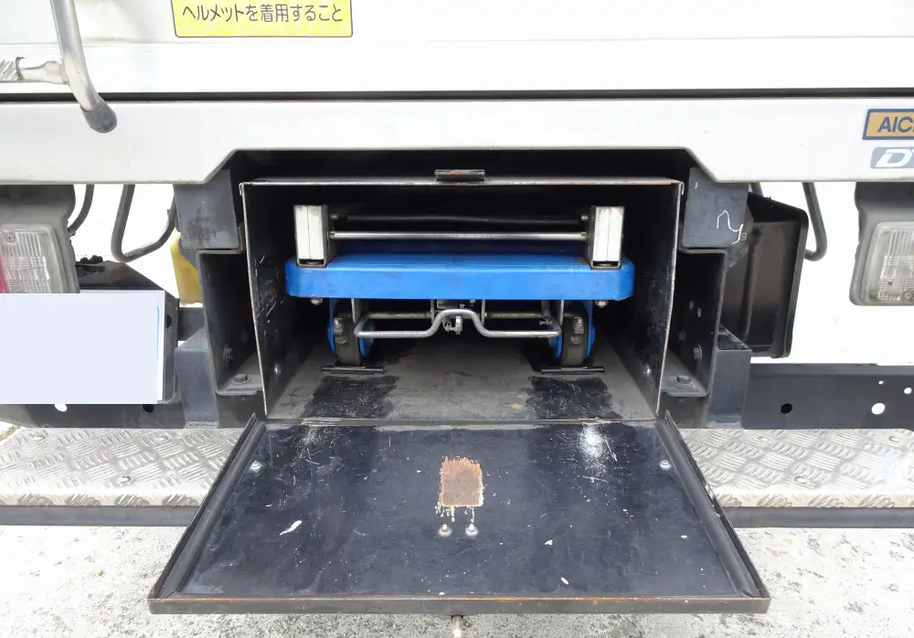 トヨタ ダイナ 小型 特殊車両 TKG-XZU650 H25の中古トラック画像14