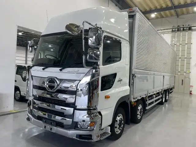 日野 プロフィア 大型 ウイング ハイルーフ エアサスの中古トラック画像1