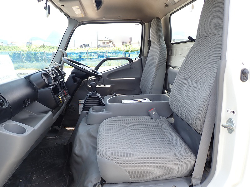 日野 デュトロ 小型 タンク車 ローリー TKG-XZU685Mの中古トラック画像12