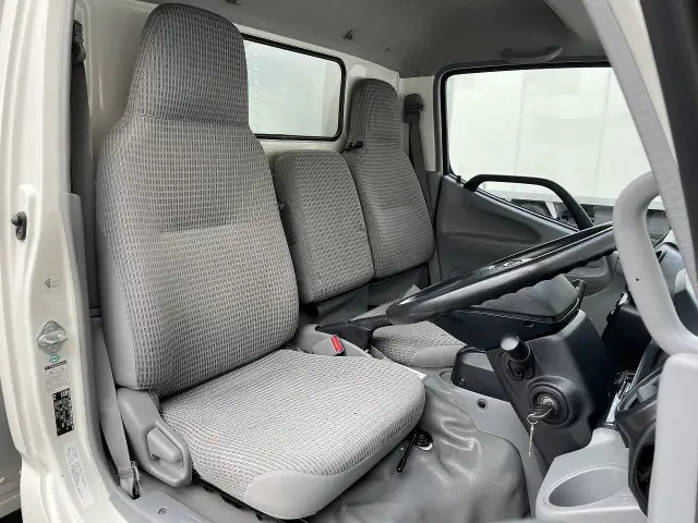 トヨタ トヨエース 小型 アルミバン サイドドア TPG-XZC605の中古トラック画像11
