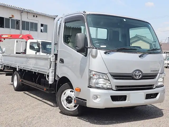 トヨタ トヨエース 小型 平ボディ 床鉄板 TDG-XZU720の中古トラック画像2