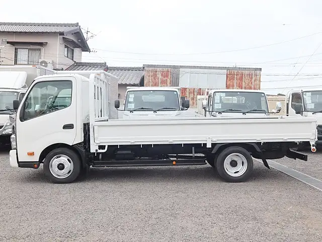 トヨタ ダイナ 小型 平ボディ TPG-XZC710 H30の中古トラック画像5