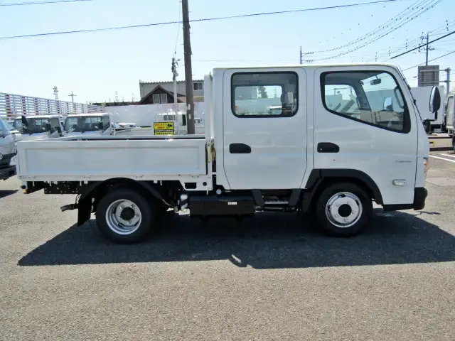 三菱 キャンター 小型 平ボディ Wキャブ 2RG-FBA20の中古トラック画像2