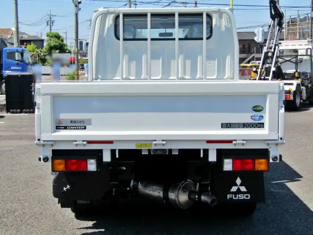 三菱 キャンター 小型 平ボディ Wキャブ 2RG-FBA20の中古トラック画像4