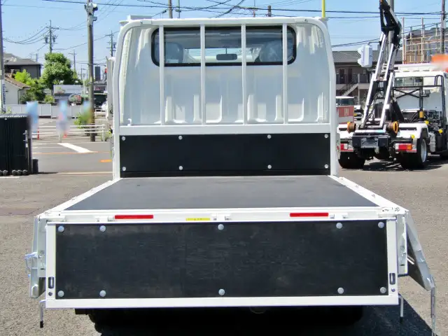 三菱 キャンター 小型 平ボディ Wキャブ 2RG-FBA20の中古トラック画像6