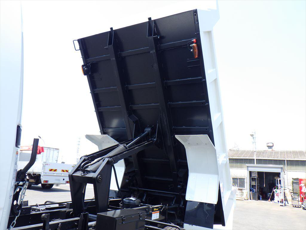 三菱 ファイター 中型/増トン ダンプ ベッド 2KG-FK62FZの中古トラック画像14