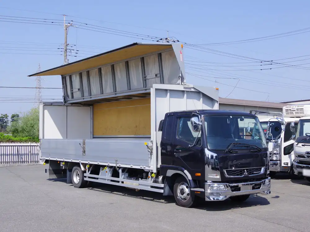 三菱 ファイター 中型/増トン ウイング エアサス ベッドの中古トラック画像4