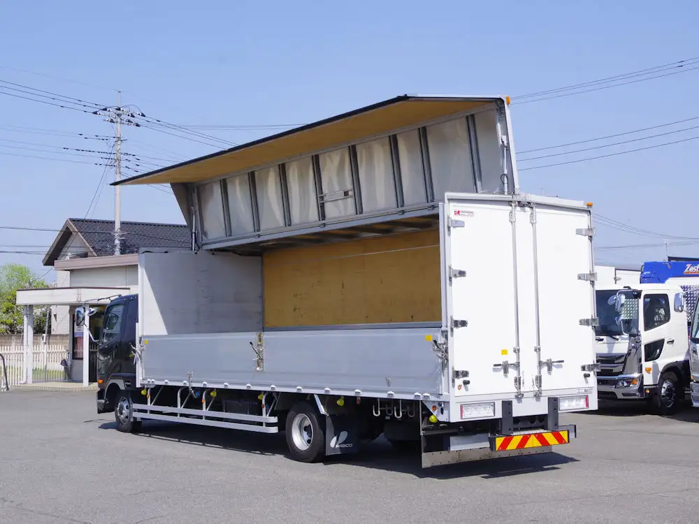 三菱 ファイター 中型/増トン ウイング エアサス ベッドの中古トラック画像5