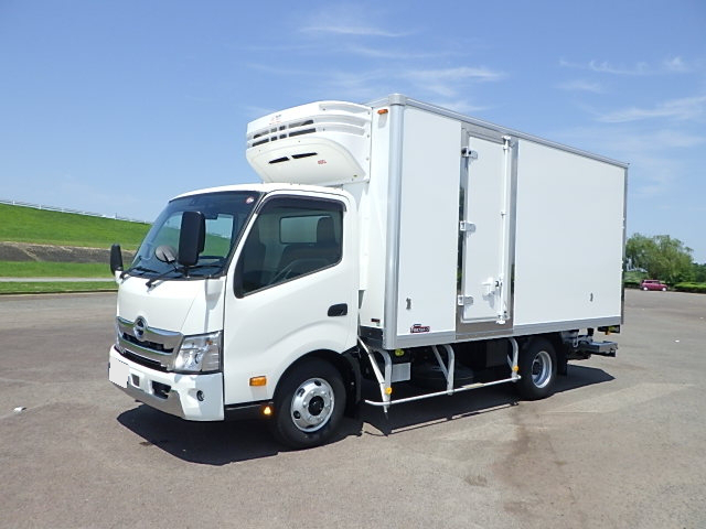 日産 アトラス 小型 アルミバン TKG-SZ2F24 H27 の中古トラック【車両No.189738】