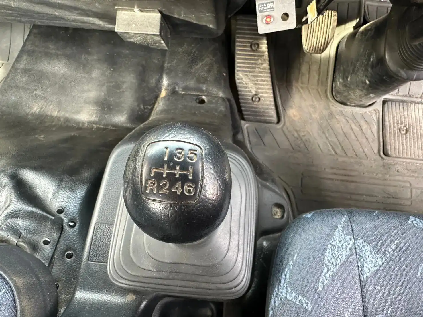 日野 レンジャー 中型/増トン クレーン付 4段 ラジコンの中古トラック画像15