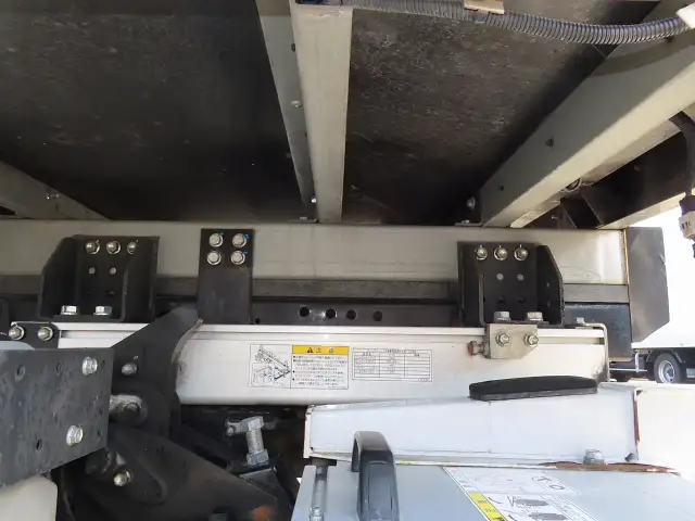 いすゞ エルフ 小型 冷凍冷蔵 低温 パワーゲートの中古トラック画像16