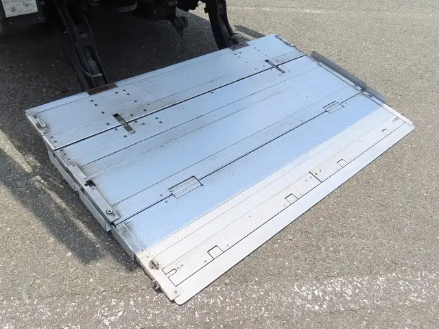 日野 デュトロ 小型 冷凍冷蔵 低温 パワーゲートの中古トラック画像10
