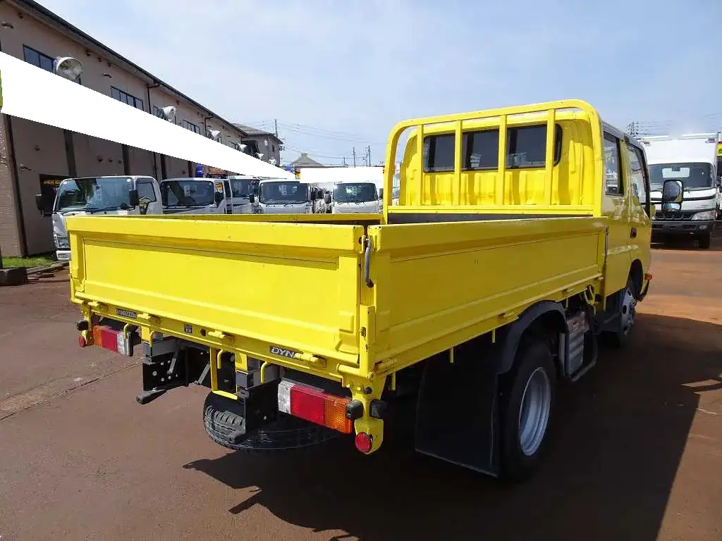 トヨタ ダイナ 小型 平ボディ Wキャブ 2KG-XZU685の中古トラック画像2
